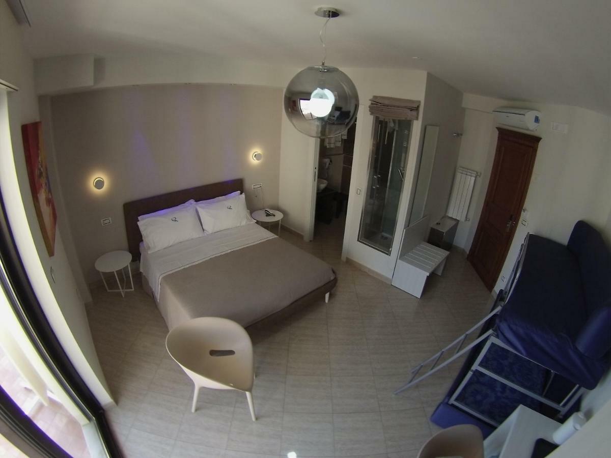 Sonevi Rooms Неаполь Экстерьер фото