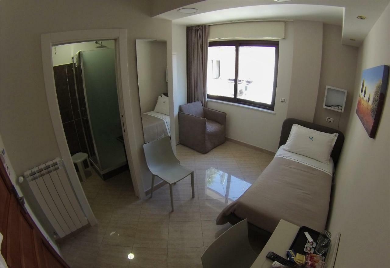 Sonevi Rooms Неаполь Экстерьер фото
