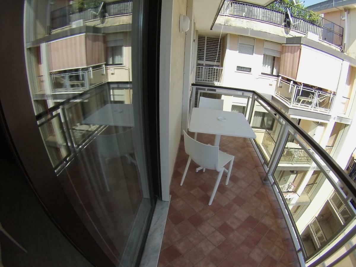 Sonevi Rooms Неаполь Экстерьер фото